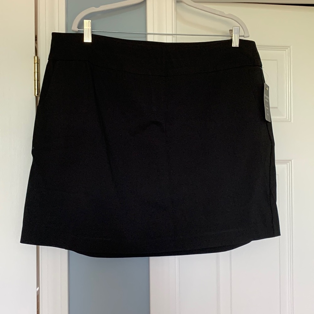 🌸ZAC & RACHEL WOMAN SKORT🌸